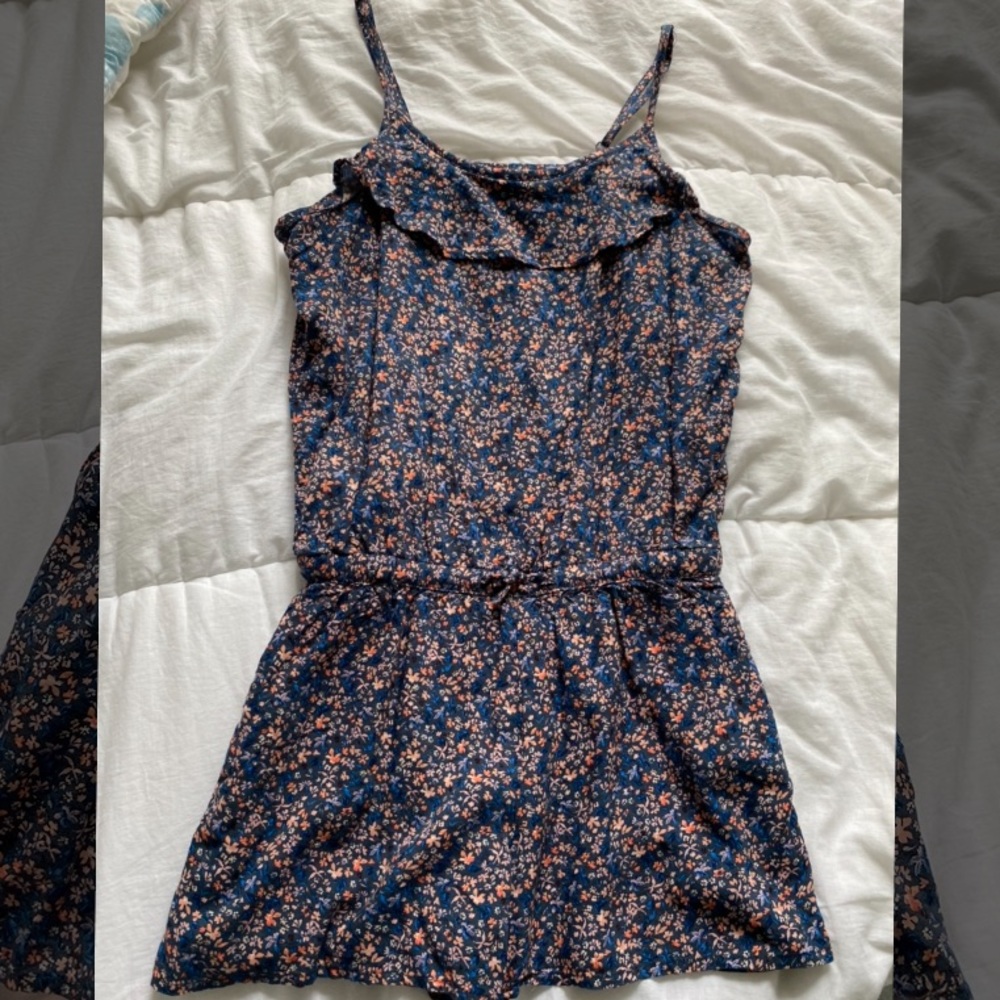 Flower patterned romper